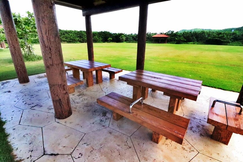 マリンタウン東浜公園　東屋