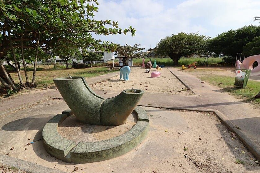 与那城児童公園　水飲み場　西原町