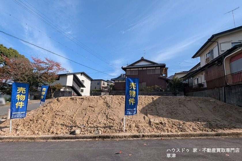 ■建築条件なし！■広々80坪の開放感ある角地■スーパーなど買いもの施設が充実の立地