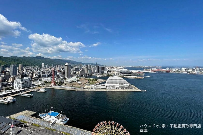 ■海への最前列、33階の特等席■神戸港から六甲山までを一望する贅沢なパノラマビュー
