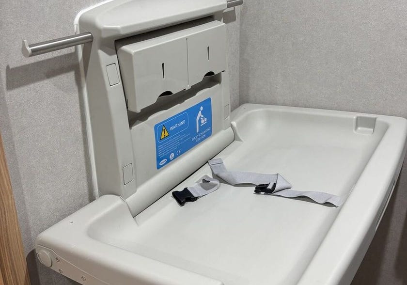 おむつ交換台