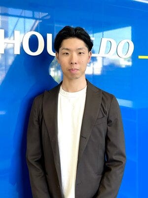 スタッフ写真1