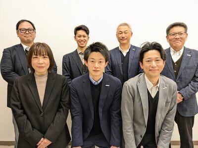 営業スタッフ一同